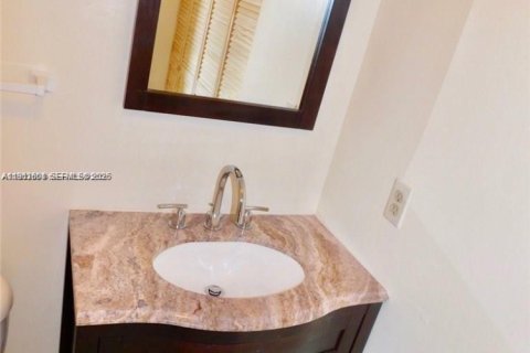 Townhouse in Boca Raton, Florida 2 bedrooms, 120.96 sq.m. № 2050763 - photo 7