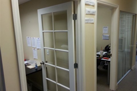 Immobilier commercial à louer à Orlando, Floride: 149.11 m2 № 1828038 - photo 4