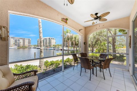 Copropriété à vendre à Punta Gorda, Floride: 3 chambres, 143.53 m2 № 2126321 - photo 23