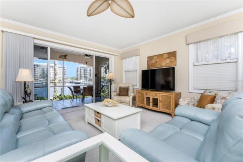 Copropriété à vendre à Punta Gorda, Floride: 3 chambres, 143.53 m2 № 2126321 - photo 12