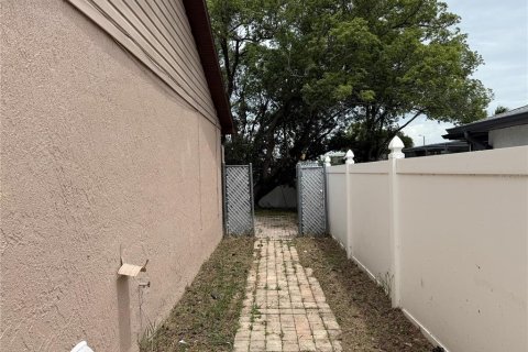 Villa ou maison à vendre à Port Richey, Floride: 3 chambres, 135.08 m2 № 2097033 - photo 4