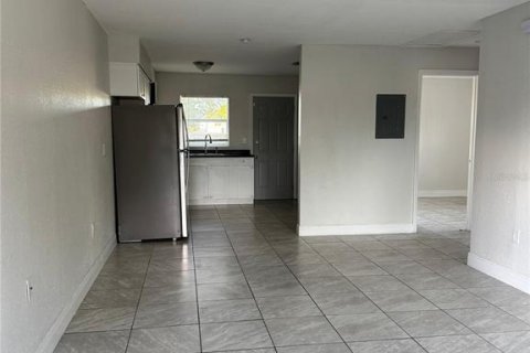 Apartment in Haines City, Florida 2 bedrooms, 74.32 sq.m. № 2204328