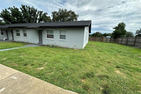 Apartment in Haines City, Florida 2 bedrooms, 74.32 sq.m. № 2204328 - photo 2