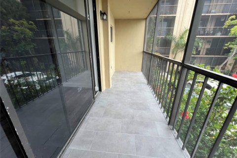 Copropriété à louer à Miami, Floride: 3 chambres, 102.1 m2 № 2051250 - photo 13