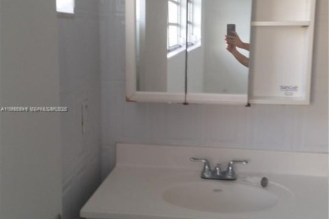 Copropriété à vendre à North Miami, Floride: 2 chambres, 116.13 m2 № 2047422 - photo 15