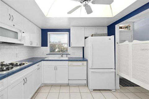 Copropriété à vendre à South Pasadena, Floride: 2 chambres, 99.87 m2 № 2099563 - photo 10
