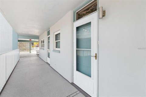 Copropriété à vendre à South Pasadena, Floride: 2 chambres, 99.87 m2 № 2099563 - photo 19