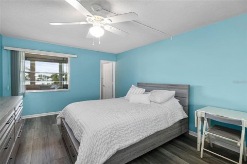 Copropriété à vendre à South Pasadena, Floride: 2 chambres, 99.87 m2 № 2099563 - photo 13