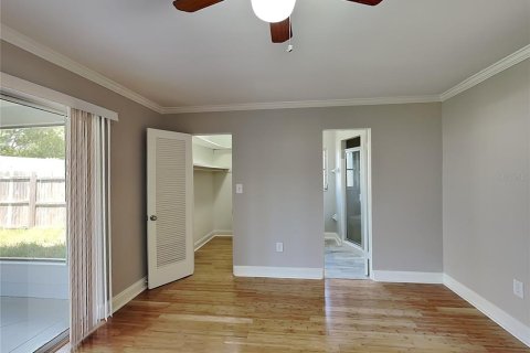 House in Sarasota, Florida 2 bedrooms, 94.57 sq.m. № 1910951 - photo 7