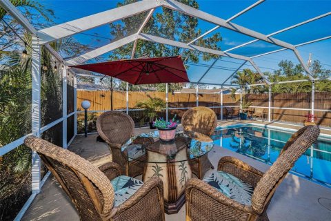 House in Seminole, Florida 3 bedrooms, 145.11 sq.m. № 1556478 - photo 26