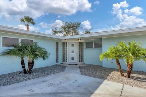 Casa en alquiler en Placida, Florida, 3 dormitorios, 167.5 m2 № 1901051 - foto 1