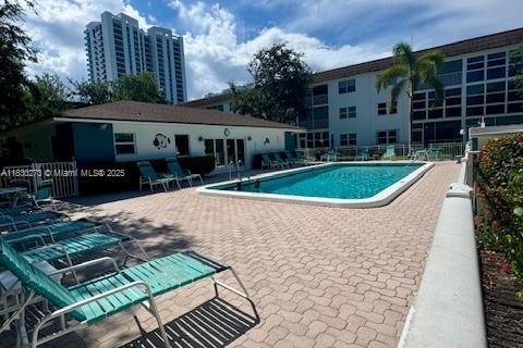 Снять в аренду кондоминиум в Лодердейл-бай-те-Си, Флорида 2 спальни, 92.9м2, № 1943194 - фото 26