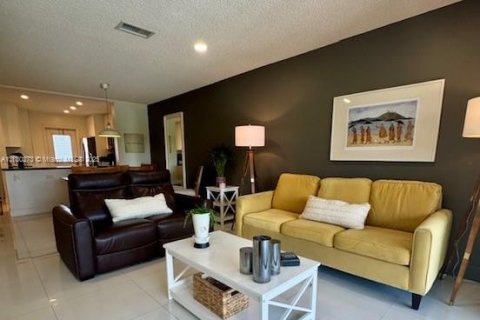 Снять в аренду кондоминиум в Лодердейл-бай-те-Си, Флорида 2 спальни, 92.9м2, № 1943194 - фото 14