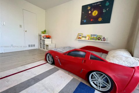 Condominio en alquiler en Hallandale Beach, Florida, 3 dormitorios, 134.71 m2 № 2058052 - foto 9