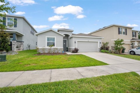House in Ocala, Florida 4 bedrooms, 190.73 sq.m. № 2110682 - photo 3