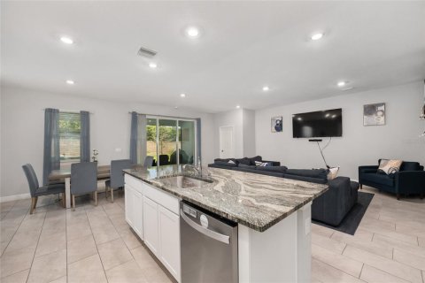 House in Ocala, Florida 4 bedrooms, 190.73 sq.m. № 2110682 - photo 24