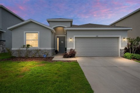 House in Ocala, Florida 4 bedrooms, 190.73 sq.m. № 2110682 - photo 4