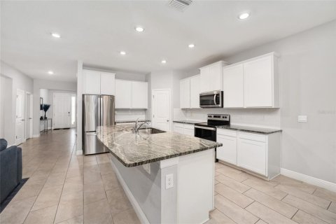 House in Ocala, Florida 4 bedrooms, 190.73 sq.m. № 2110682 - photo 20