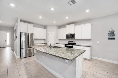 House in Ocala, Florida 4 bedrooms, 190.73 sq.m. № 2110682 - photo 19