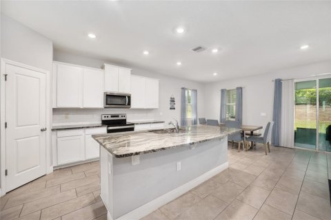 House in Ocala, Florida 4 bedrooms, 190.73 sq.m. № 2110682 - photo 17