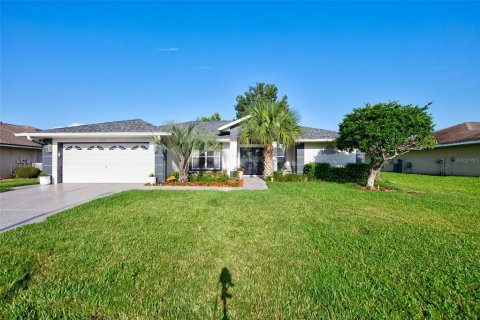 Casa en San Antonio, Florida 3 dormitorios, 152.92 m2 № 2296288