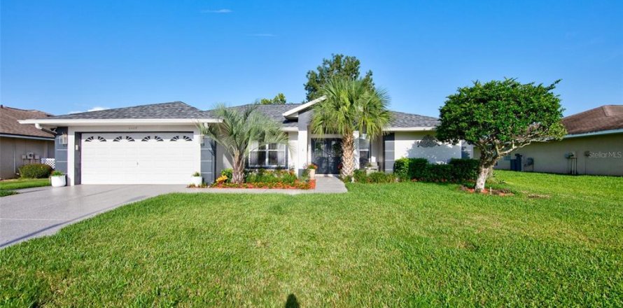 Villa ou maison à San Antonio, Floride 3 chambres, 152.92 m2 № 2296288