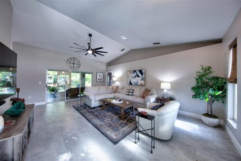 Villa ou maison à vendre à San Antonio, Floride: 3 chambres, 152.92 m2 № 2296288 - photo 10