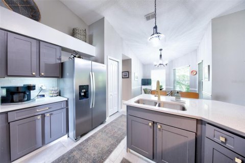 Villa ou maison à vendre à San Antonio, Floride: 3 chambres, 152.92 m2 № 2296288 - photo 7