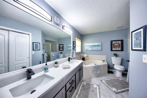 Villa ou maison à vendre à San Antonio, Floride: 3 chambres, 152.92 m2 № 2296288 - photo 16
