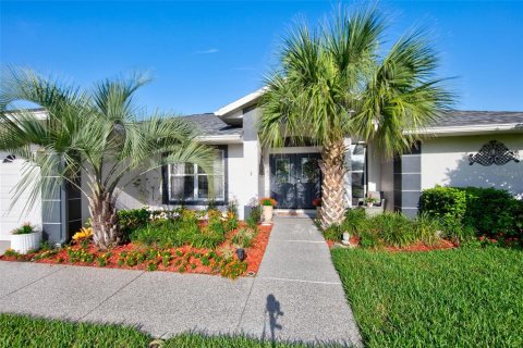 Villa ou maison à vendre à San Antonio, Floride: 3 chambres, 152.92 m2 № 2296288 - photo 2