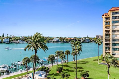 Condominio en alquiler en Clearwater, Florida, 2 dormitorios, 124.95 m2 № 1626039 - foto 1