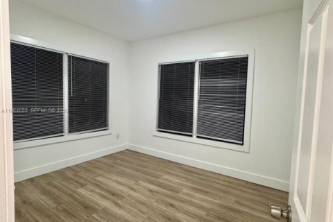 Apartamento en alquiler en Fort Lauderdale, Florida, 1 dormitorio, 57.23 m2 № 2026043 - foto 15