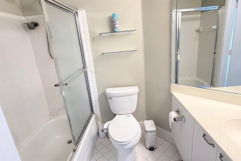Condo in Boynton Beach, Florida, 3 bedrooms  № 2191657 - photo 16