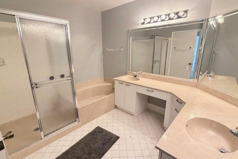 Condo in Boynton Beach, Florida, 3 bedrooms  № 2191657 - photo 12