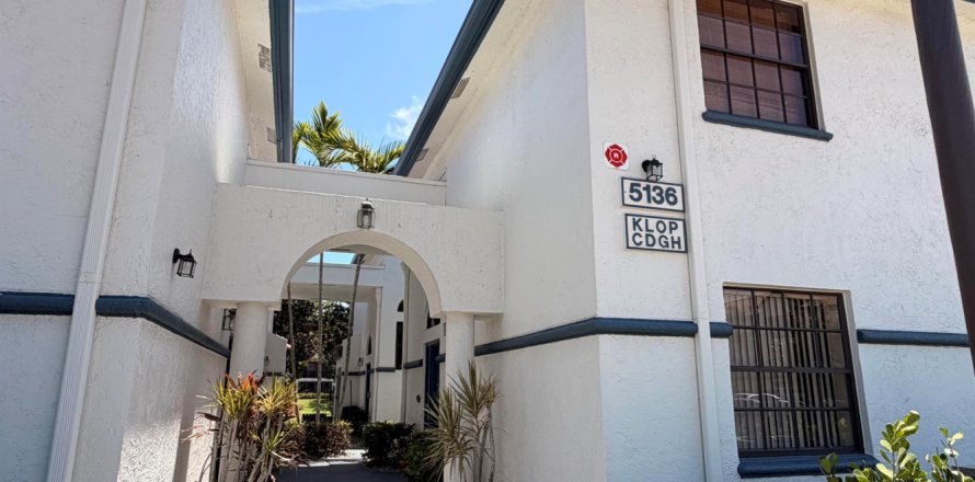 Condo in Boynton Beach, Florida, 3 bedrooms  № 2191657