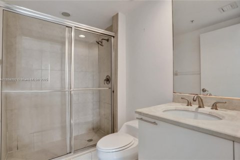 Condo in North Miami, Florida, 3 bedrooms  № 2053937 - photo 11