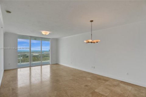 Condo in North Miami, Florida, 3 bedrooms  № 2053937