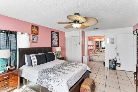 Casa en venta en Palm Bay, Florida, 3 dormitorios, 136.01 m2 № 2383864 - foto 9