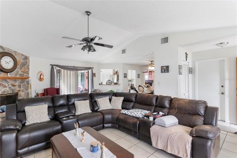 Casa en venta en Palm Bay, Florida, 3 dormitorios, 136.01 m2 № 2383864 - foto 5