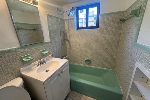 Купить кондоминиум в Майами, Флорида 1 спальня, 47.1м2, № 1957768 - фото 9