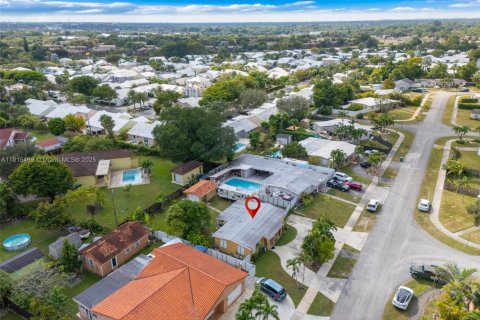 Купить виллу или дом в Майами, Флорида 3 спальни, 95.41м2, № 1971452 - фото 23