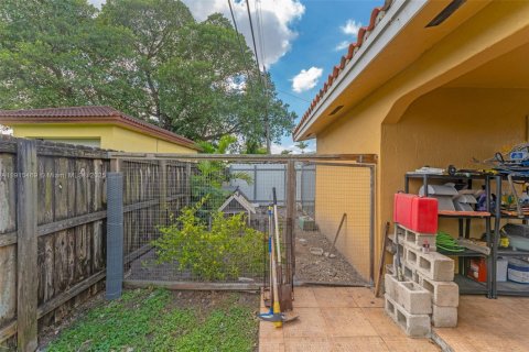 Купить виллу или дом в Майами, Флорида 3 спальни, 95.41м2, № 1971452 - фото 18