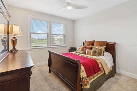 House in Winter Garden, Florida 5 bedrooms, 378.02 sq.m. № 1529532 - photo 28