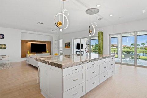 Casa en venta en Port St. Lucie, Florida, 3 dormitorios, 279.26 m2 № 2398076 - foto 22