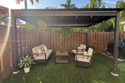 Townhouse in Homestead, Florida 3 bedrooms, 169.73 sq.m. № 2003018 - photo 18