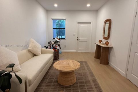 Townhouse in Homestead, Florida 3 bedrooms, 169.73 sq.m. № 2003018 - photo 6