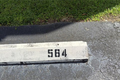 Condominio en alquiler en Miami, Florida, 1 dormitorio, 71.26 m2 № 2051011 - foto 11