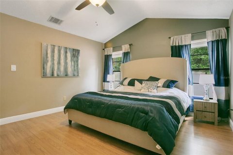 House in Apopka, Florida 3 bedrooms, 153.85 sq.m. № 1616924 - photo 12