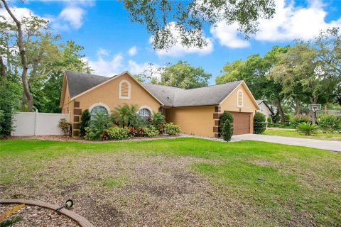 House in Apopka, Florida 3 bedrooms, 153.85 sq.m. № 1616924 - photo 2