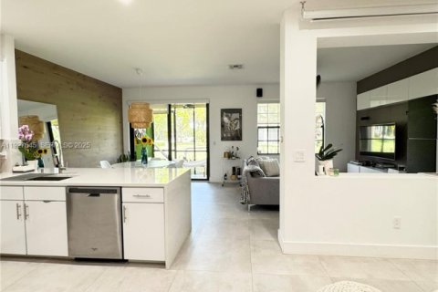 Adosado en alquiler en Plantation, Florida, 3 dormitorios, 175.77 m2 № 1989050 - foto 15